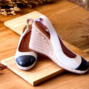 Lovely Kate Spade wedges in super condition!